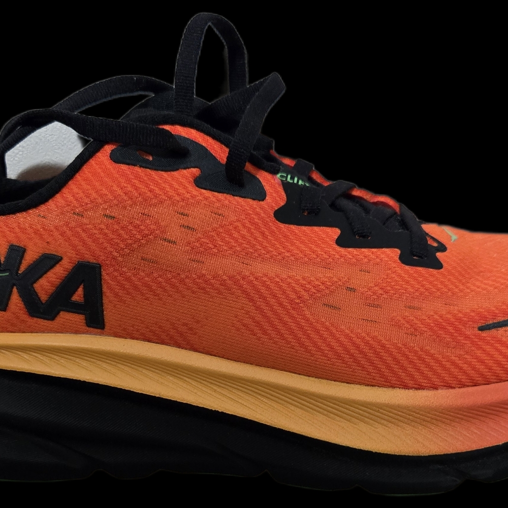 Hoka One One Clifton 9